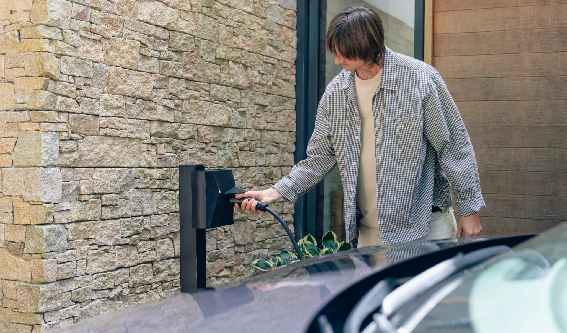 Kompakt och stöttålig — byggd för alla miljöer - NexBlue Edge 2